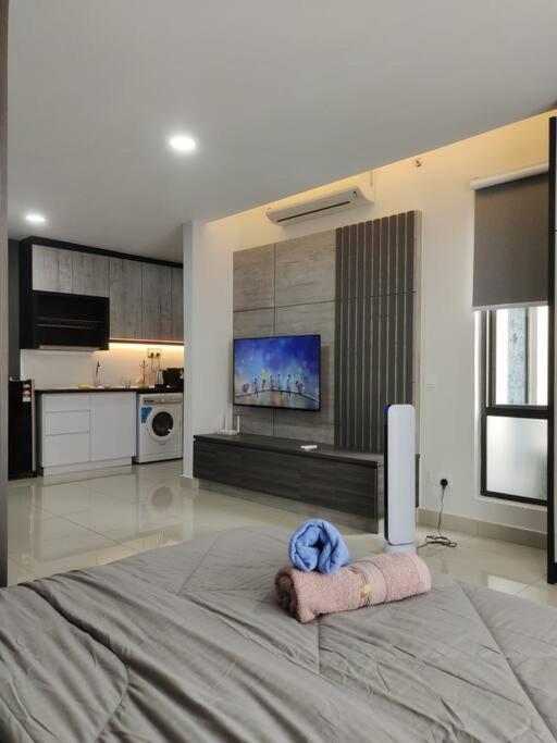 Appartement Urban360 Pool View With Netflix And Wifi à Batu Caves Extérieur photo